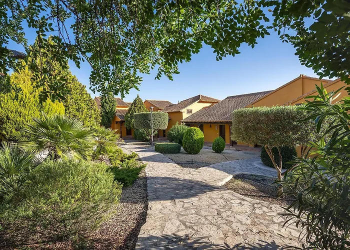 Hotel Alahuar